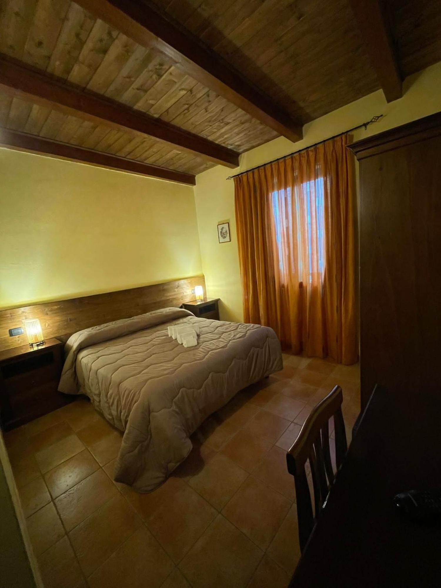 La Locanda Del Poeta Acri ภายนอก รูปภาพ